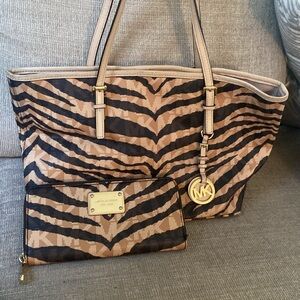 Michael kors zebra purse